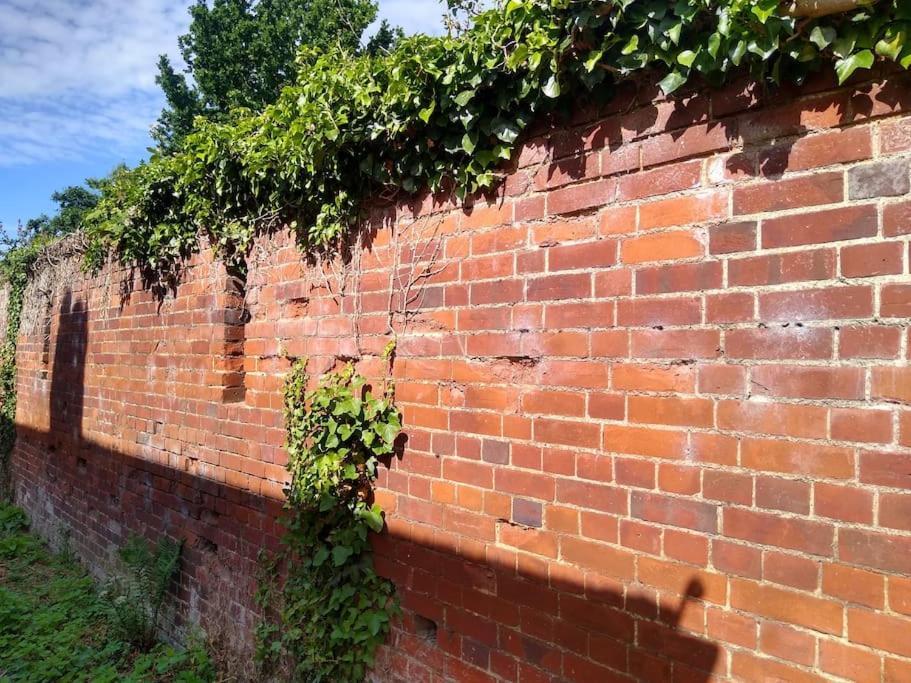 The Walled Garden Long Melford Buitenkant foto